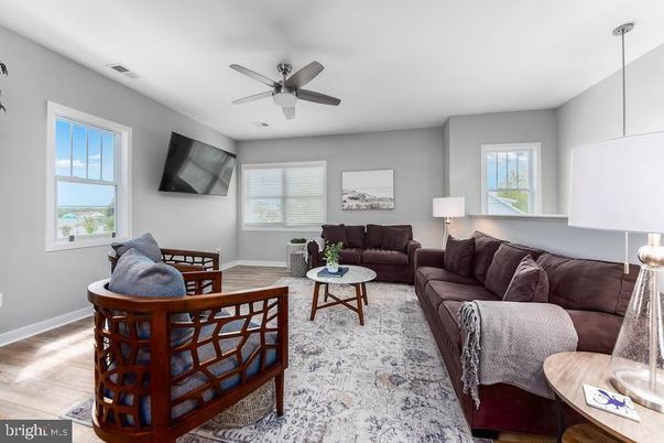 Interior, Living room, Pendant Lights, Wood Texture Flooring