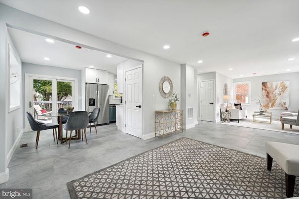 Dining room, Interior, Kitchen, Recessed Lighting, Stainless Steel Appliances