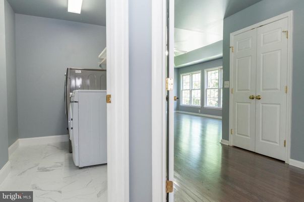 Interior, Marble, Washer, Wood Texture Flooring