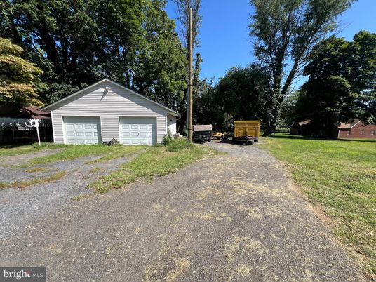 Backyard, Detached Garage, Exterior