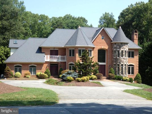 Exterior, Facade, Brick Facade, French Provincial