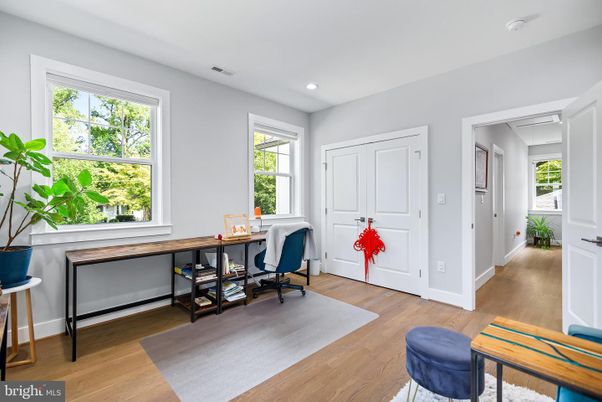 Home Office, Interior, Recessed Lighting, Wood Texture Flooring
