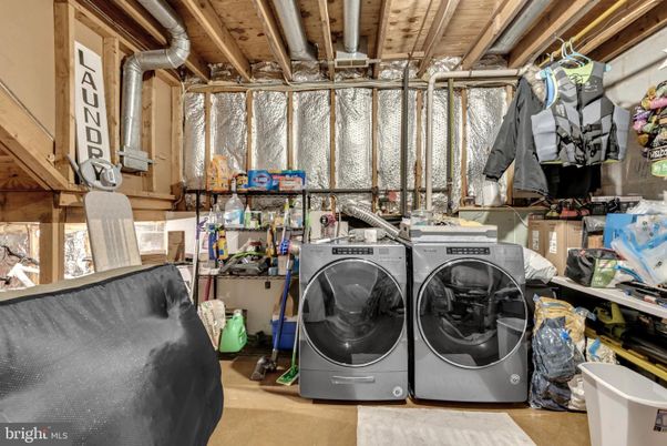 Interior, Washer, Wooden Beams, Wooden Ceilings