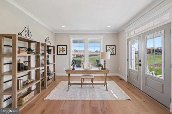 Home Office, Interior, Recessed Lighting, Wood Texture Flooring
