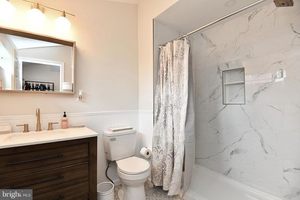 Bathroom, Interior, Marble Walls