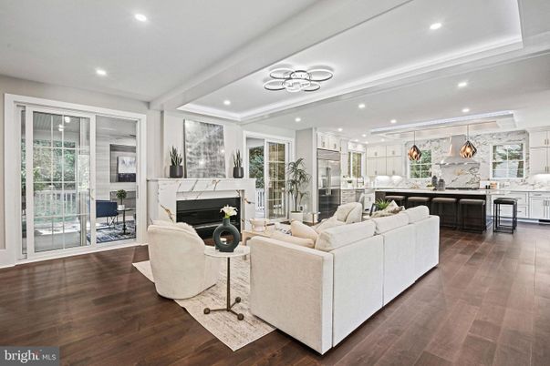 Interior, Kitchen, Living room, Pendant Lights, Recessed Lighting, Wood Texture Flooring
