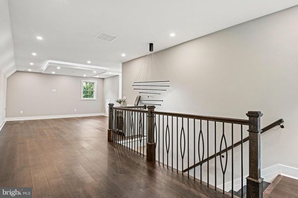 Interior, Pendant Lights, Recessed Lighting, Wood Texture Flooring