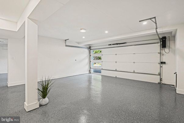 Garage, Interior, Recessed Lighting