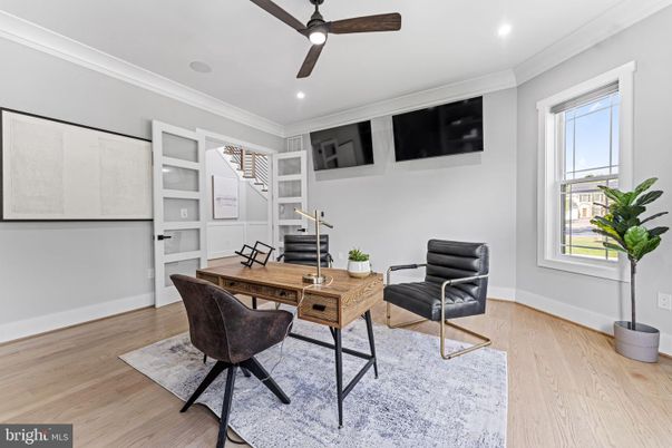 Home Office, Interior, Recessed Lighting, Wood Texture Flooring