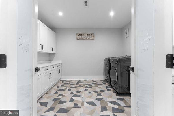 Interior, Recessed Lighting, Washer