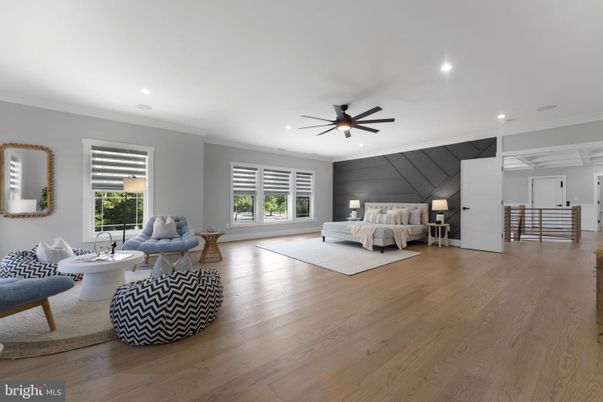 Bedroom, Interior, Living room, Recessed Lighting, Wood Texture Flooring
