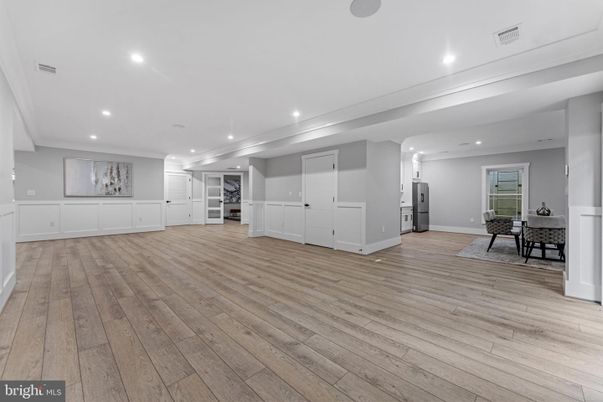 Interior, Recessed Lighting, Wood Texture Flooring