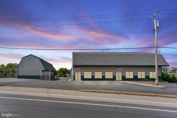 Exterior, Facade, Cape Cod