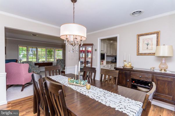 Chandelier, Dining room, Interior, Kitchen, Living room, Wood Texture Flooring