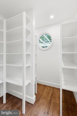 Interior, Recessed Lighting, Walk-in Closets, Wood Texture Flooring