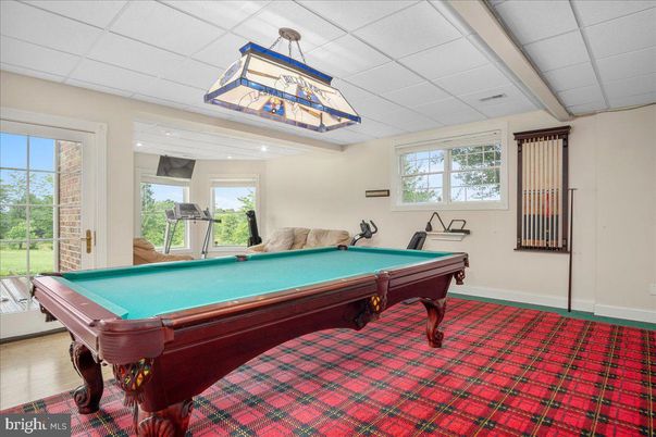 Billiard Table, Game Room, Interior, Recessed Lighting