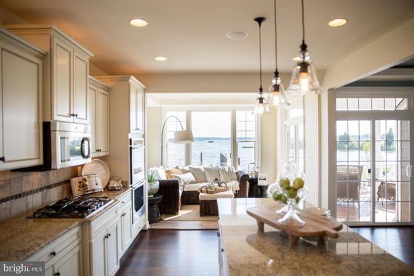 Interior, Kitchen, Living room, Pendant Lights, Recessed Lighting, Water, Wood Texture Flooring