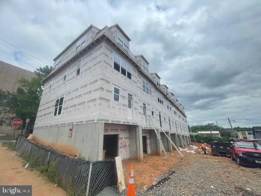 Exterior, Facade, Condo Building