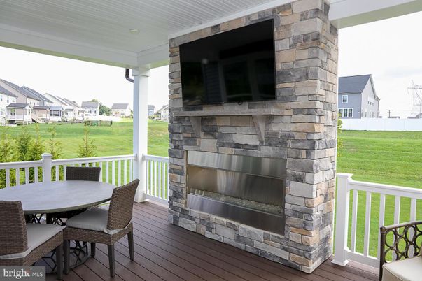 Exterior, Fireplace