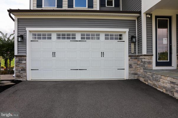 Detached Garage, Exterior