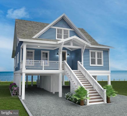 Exterior, Facade, Water, Queen Anne Victorian