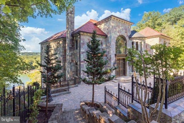 Backyard, Exterior, Facade, French Provincial