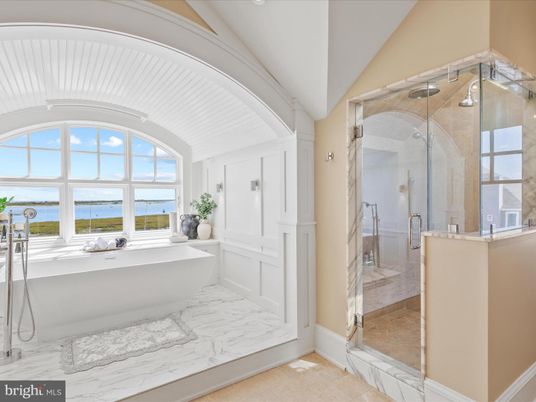 Bathroom, Free Standing Baths, Glass Shower, Interior, Marble, Water