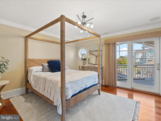 Bedroom, Interior, Pendant Lights, Wood Texture Flooring