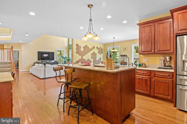 Interior, Kitchen, Living room, Pendant Lights, Recessed Lighting, Stainless Steel Appliances, Wood Texture Flooring