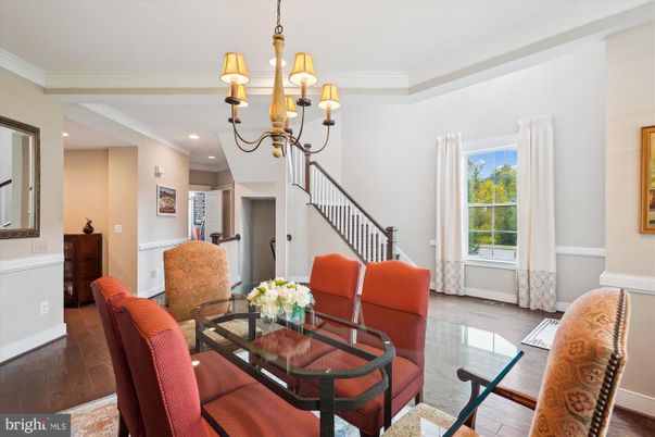 Chandelier, Dining room, Interior, Recessed Lighting, Wood Texture Flooring