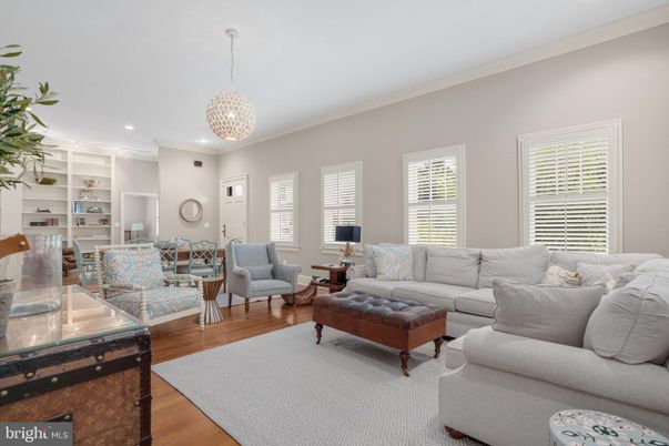 Dining room, Interior, Living room, Pendant Lights, Recessed Lighting, Wood Texture Flooring