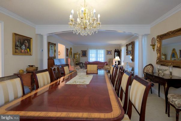 Chandelier, Dining room, Interior, Living room