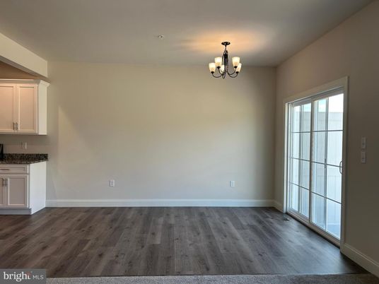 Chandelier, Empty room, Interior, Wood Texture Flooring