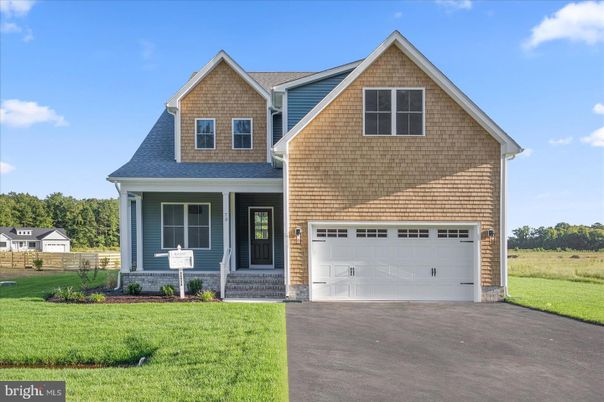 Attached, Exterior, Facade, Brick Traditional