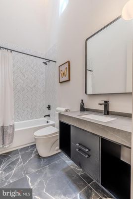 Bathroom, Dual Sink Vanities, Interior, Marble