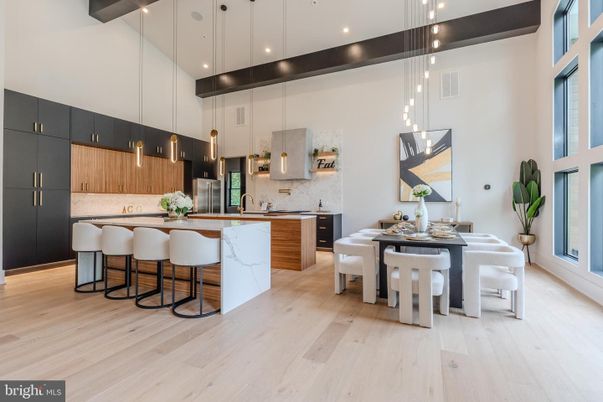 Dining room, Interior, Kitchen, Pendant Lights, Recessed Lighting, Stainless Steel Appliances, Wood Texture Flooring