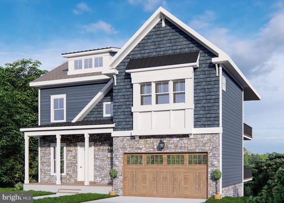 Attached, Exterior, Facade, American Craftsman