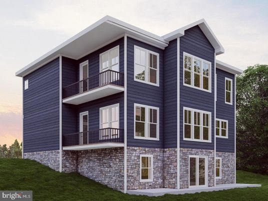 Exterior, Facade, Rowhouse