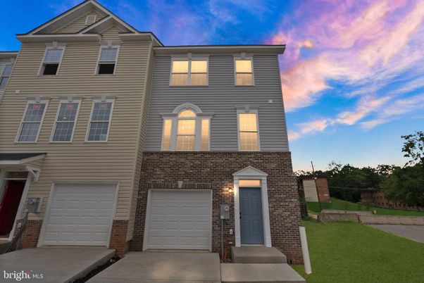 Attached, Exterior, Facade, Brick Facade, Rowhouse