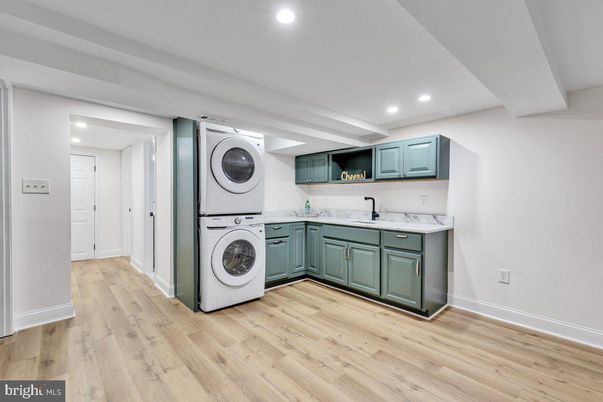 Interior, Kitchen, Recessed Lighting, Utility Closets, Washer, Wood Texture Flooring