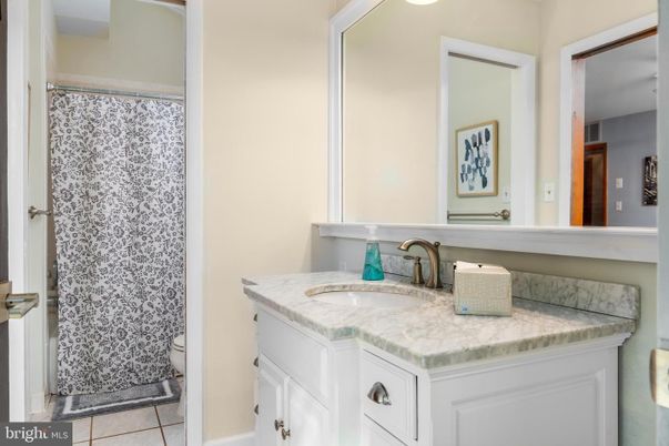 Bathroom, Interior