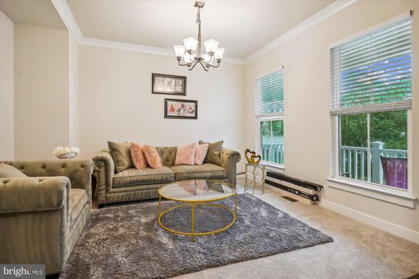 Chandelier, Interior, Living room
