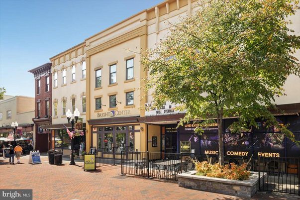 Exterior, Facade, Condo Building