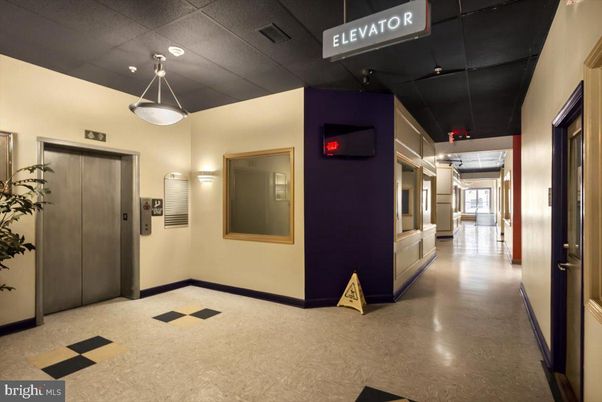 Elevator, Interior, Pendant Lights