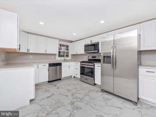 Interior, Kitchen, Marble, Recessed Lighting, Stainless Steel Appliances