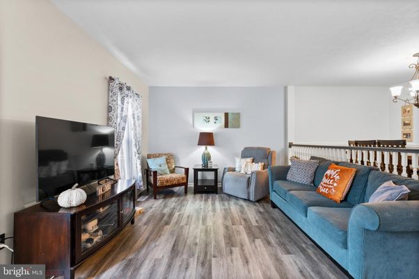 Chandelier, Interior, Living room, Wood Texture Flooring