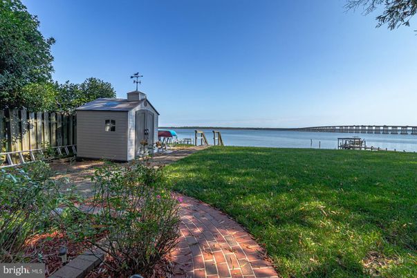Backyard, Exterior, Lake, Water