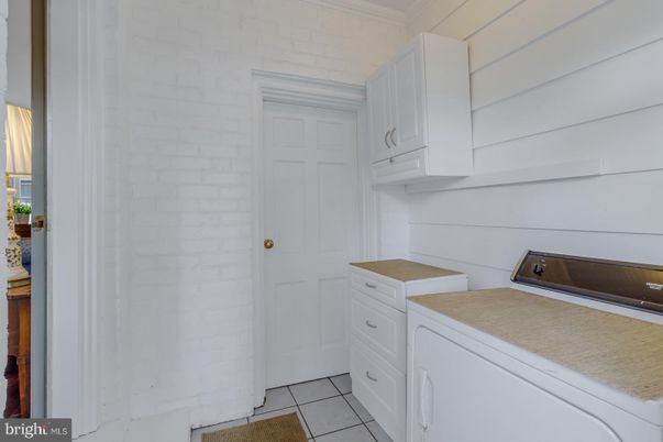 Interior, Washer