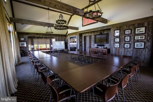 Dining room, Interior, Pendant Lights, Wooden Beams, Wooden Walls