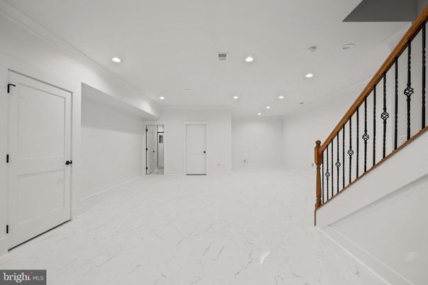 Empty room, Interior, Marble, Recessed Lighting